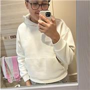 Chico de 15 años con un 1 y medio de boxeo con un nivel muy bueno, perfecto para poder enseñar las raíces del boxeo.